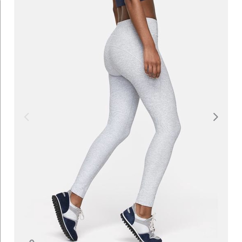 Small Grey Outdoor Voices 7/8 Warmup Leggings